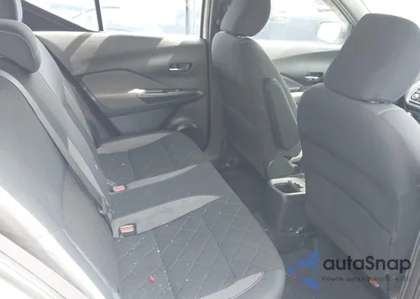 2019 Nissan Kicks Sv z USA, uszkodzony, nr VIN 3N1CP5CU1KL496388